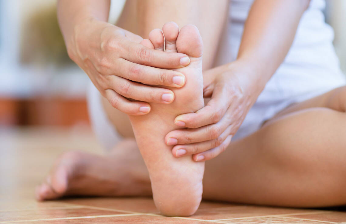 Negydomos pėdos pirštų deformacijos ilgainiui progresuoja – kada rinktis operaciją?
